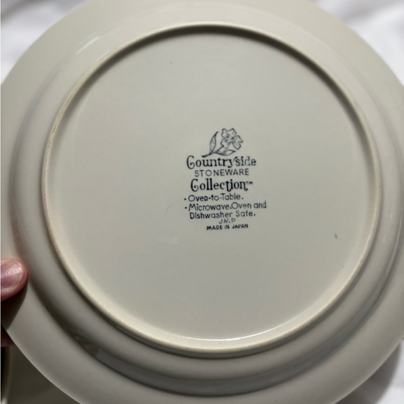 Vintage StonewareFloral Ceramic Plate with Brown and Green Accents - Picture 3 of 3